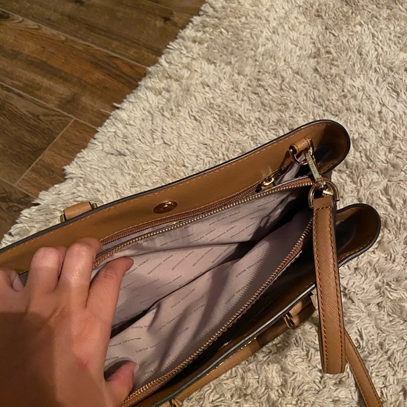 MK Savannah Satchel - Picture 3 of 3